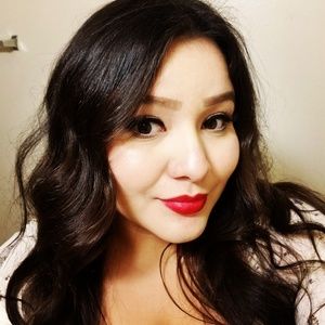 Meet your Posher, Thania